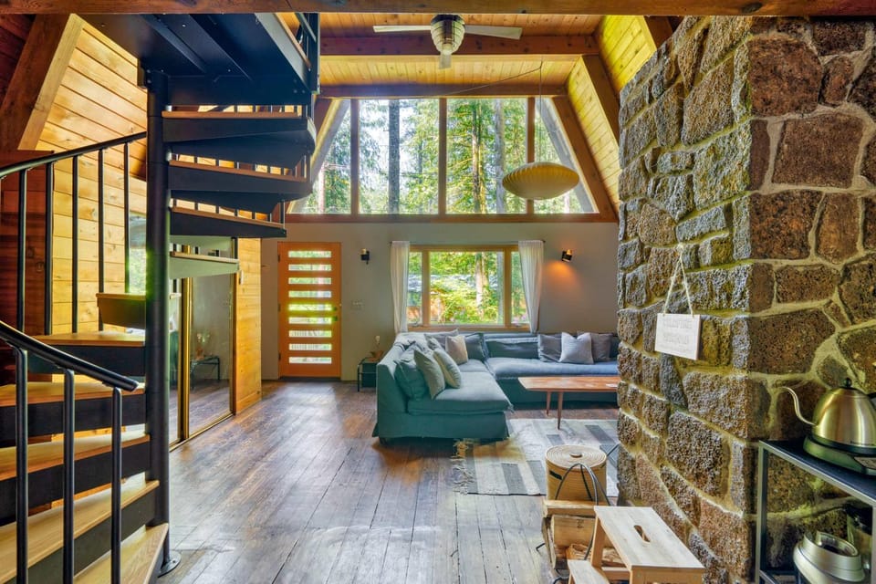 Modern A-Frame Cabin in the Woods Cabin in Mount Hood Village