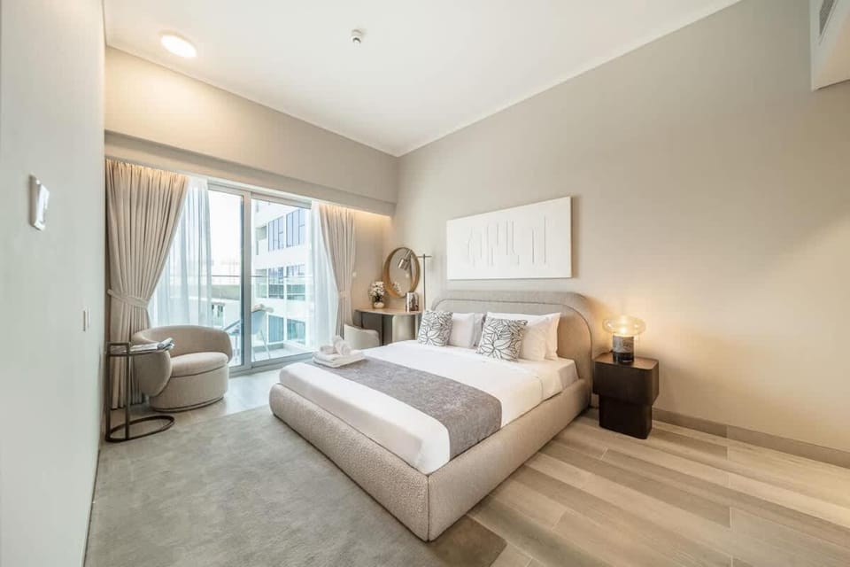 Airstay - 1BR - Pool Views - Next to Circle Mall - Monthly Offer Available Apartment in Dubai
