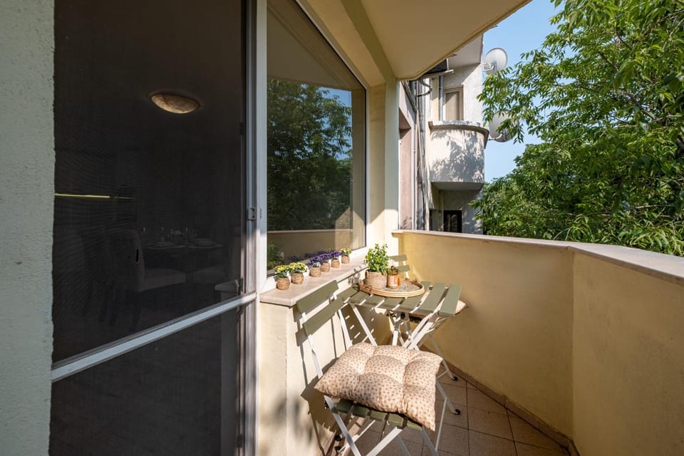 Day, View (from property/room), Balcony/Terrace, Dining area