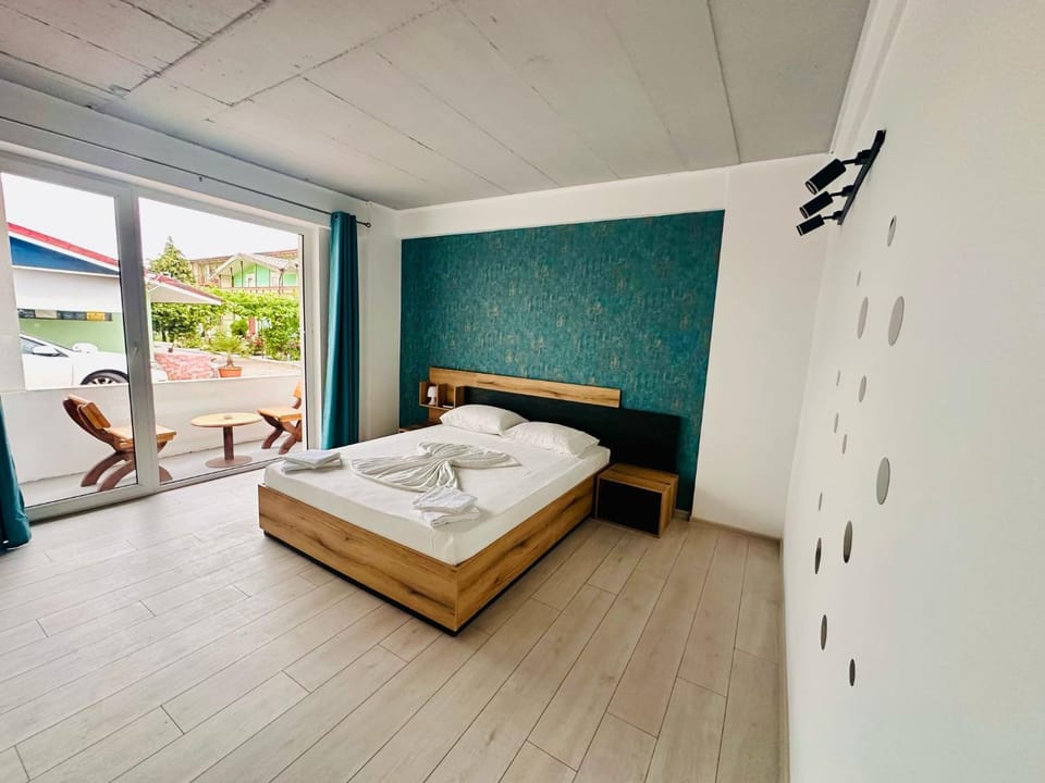 Casa Bucuria - Aurel Vlaicu Bed and Breakfast in Constanța County