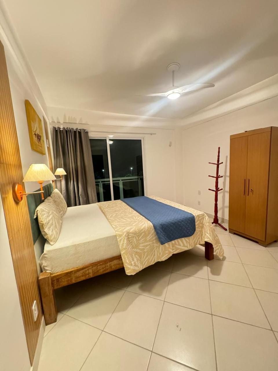 Praia dos anjos vista incrível Apartment in Vila Canaa