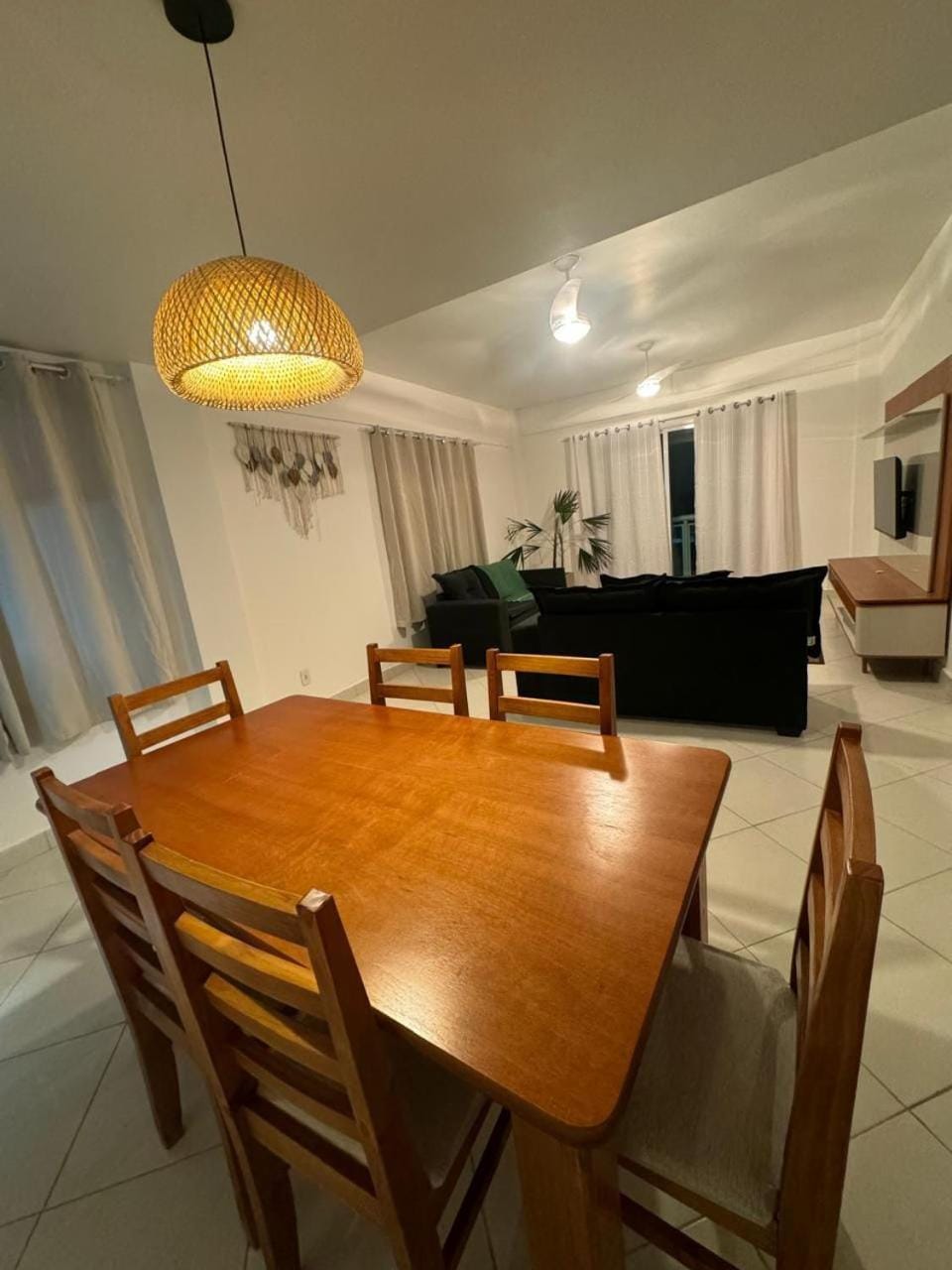 Praia dos anjos vista incrível Apartment in Vila Canaa