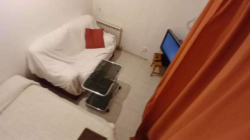 Bed, Photo of the whole room, Evening entertainment, Bedroom