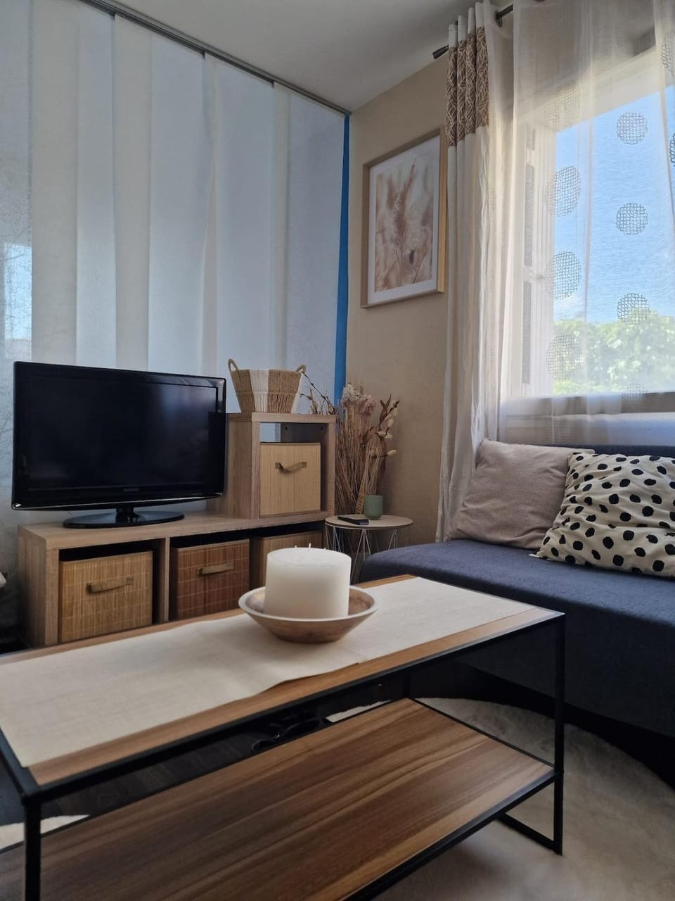 TV and multimedia, Seating area