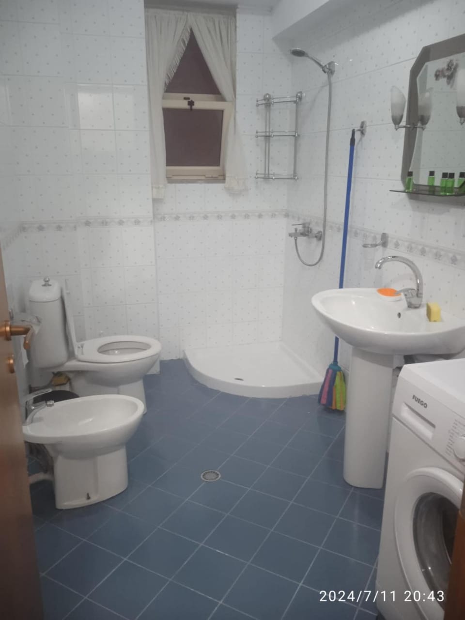 Shower, Toilet, Bathroom, bidet, washing machine