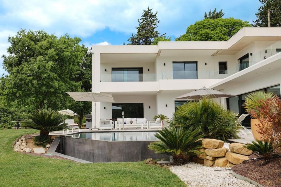 Villa contemporaine de luxe Villa in Aix-en-Provence