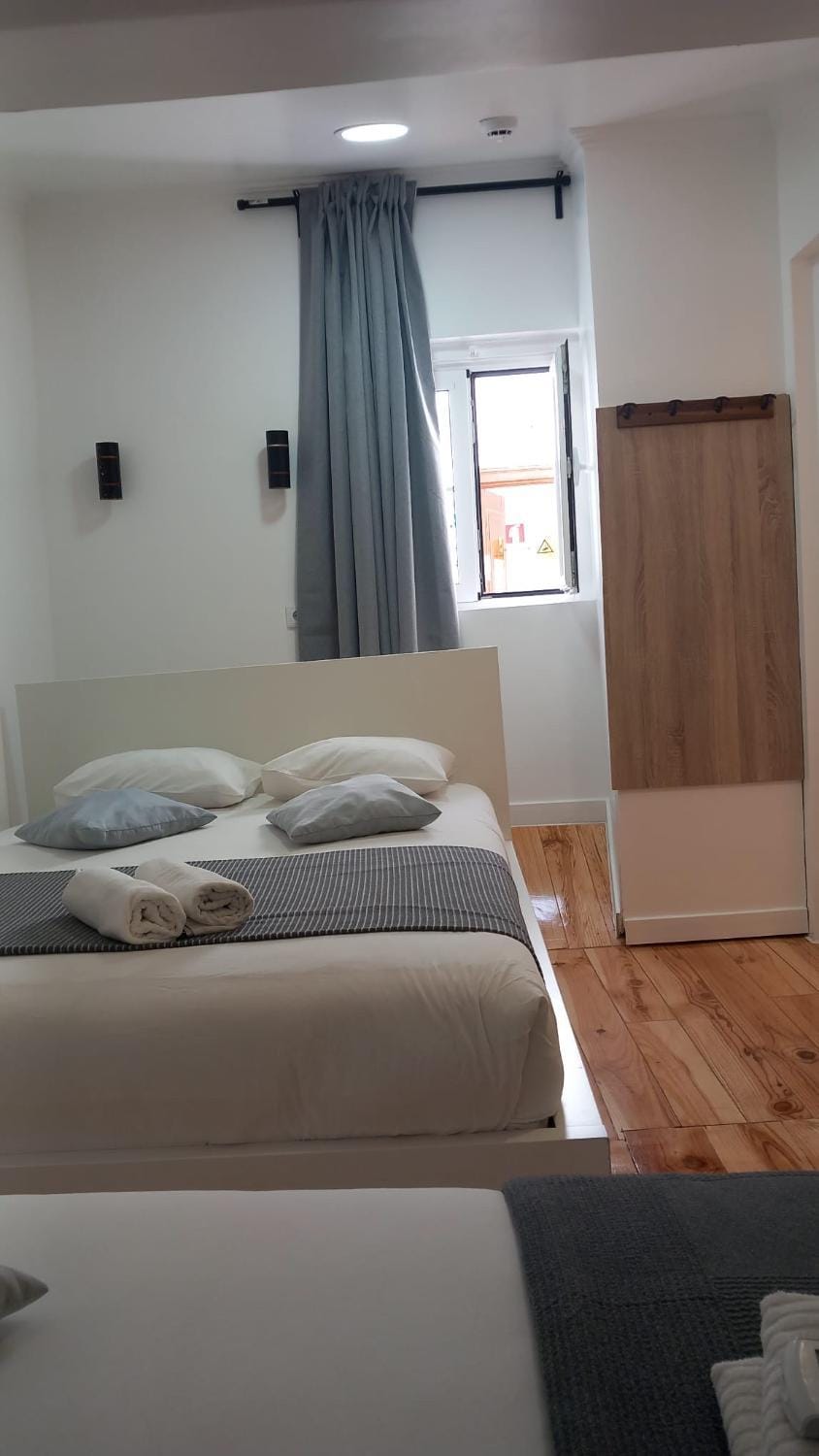 Apartamento Bernardim Ribeiro - 5ª Andar Vacation rental in Lisbon