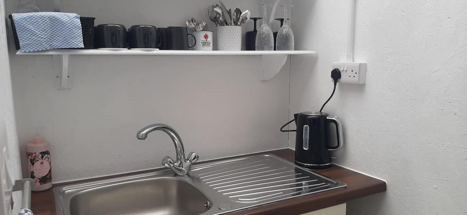 Coffee/tea facilities, Kitchen or kitchenette, Kitchen or kitchenette