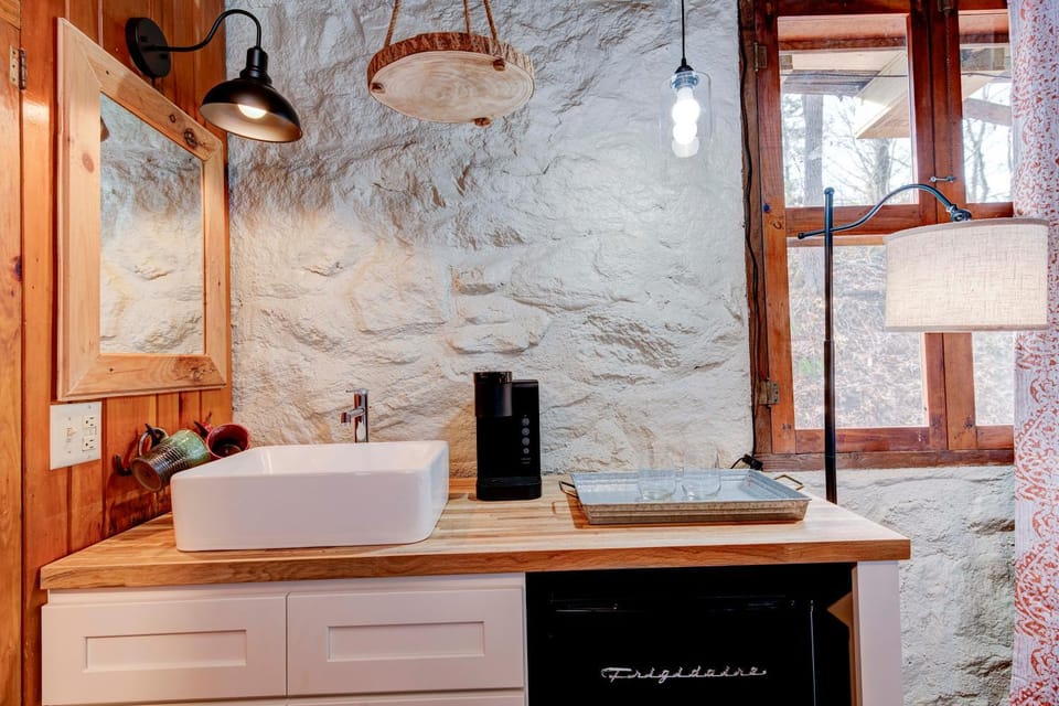 Bathroom, Coffee/tea facilities, Kitchen or kitchenette