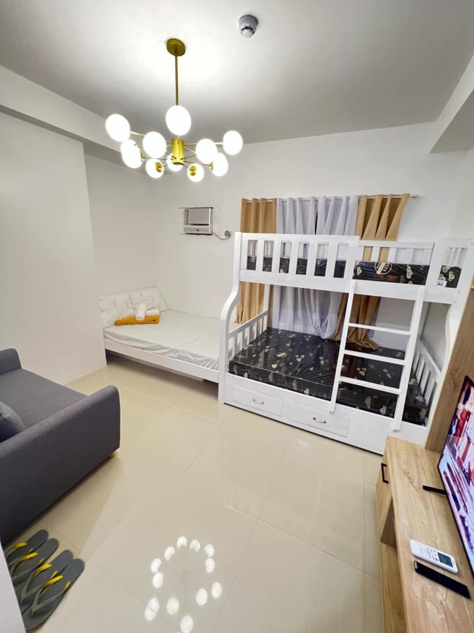TV and multimedia, Living room, Bedroom