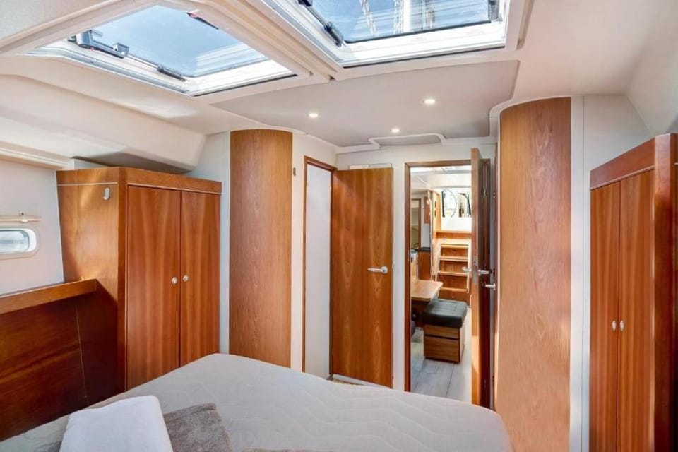 Bed, Bedroom, wardrobe