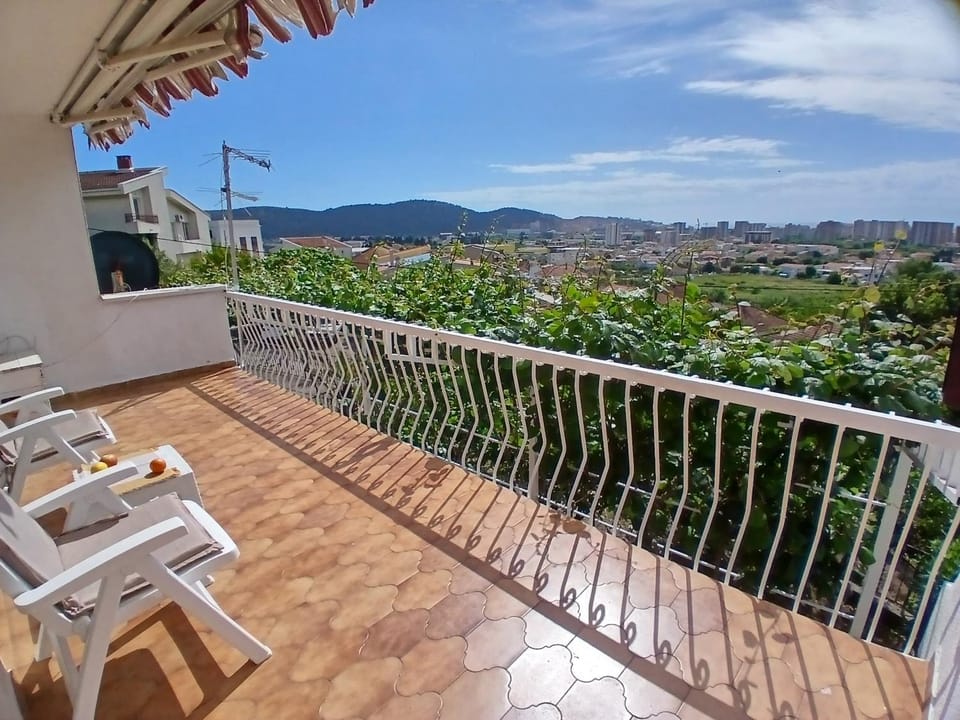 Day, Natural landscape, View (from property/room), Balcony/Terrace, City view