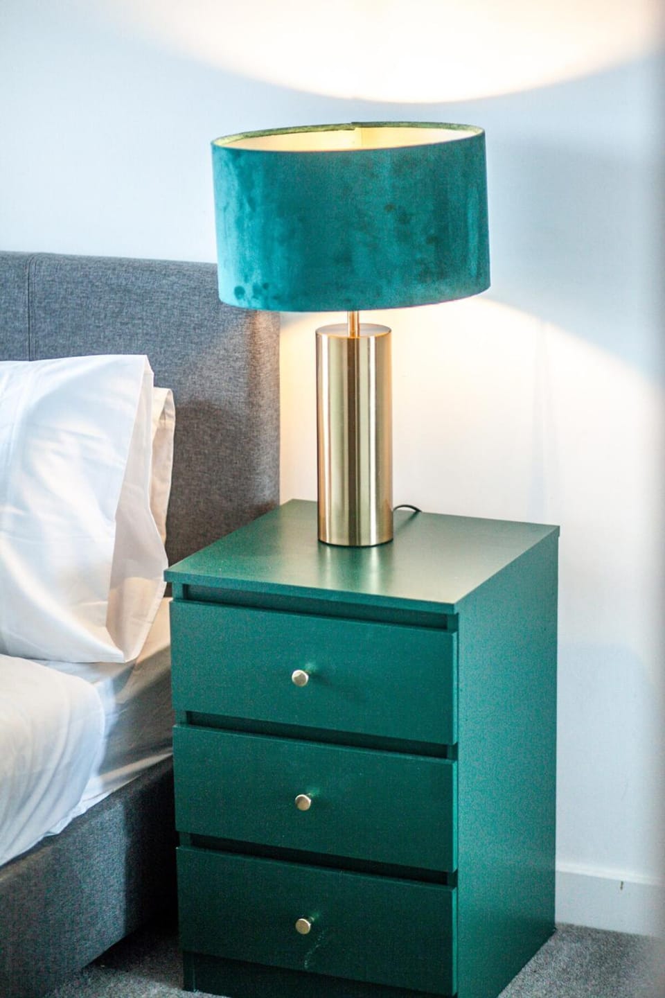 The Axium Residence- Central, Sleeps 6, Free Parking, Near Station, WiFi Apartment in Birmingham