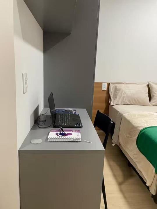 TV and multimedia, Kitchen or kitchenette, Photo of the whole room, Bedroom