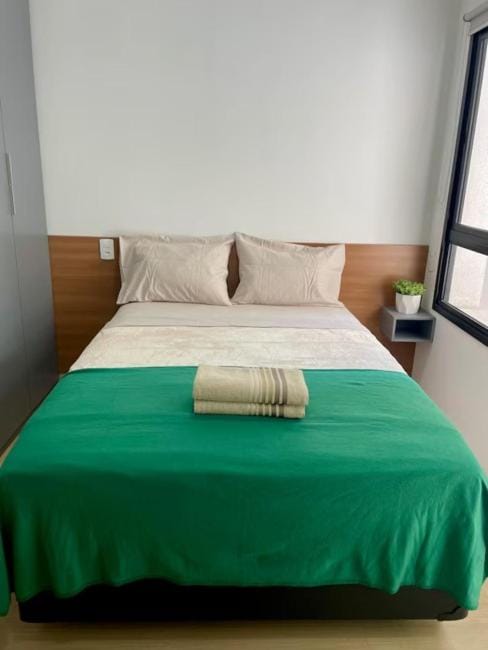 Bed, Photo of the whole room, towels
