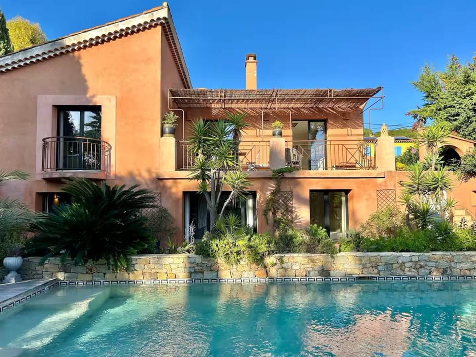 Villa spacieuse à Carqueiranne pour 10 pers, proche mer - FR-1-599-120 House in Hyères