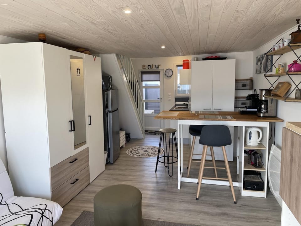 Studio T1 BIS à Royan proche commerces - FR-1-71-110 Apartment in Pays de la Loire