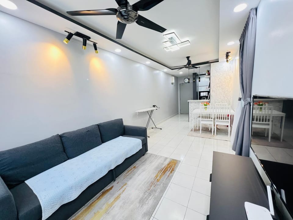 TV and multimedia, Living room, Seating area