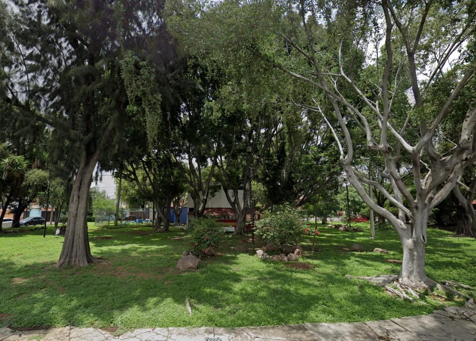 Great location Groundfloor near Calzada Apartment in Leon