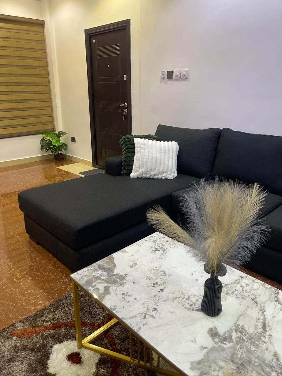 Groundfloor 2bed apartment, ensuites and a study Apartment in Kumasi
