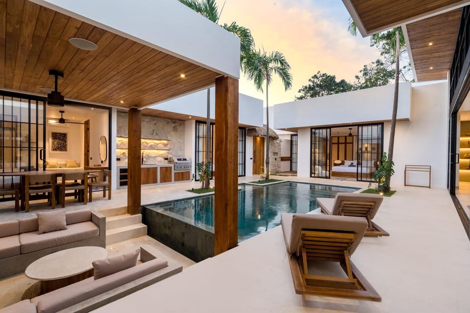 Seating area, Pool view, Swimming pool, sunbed