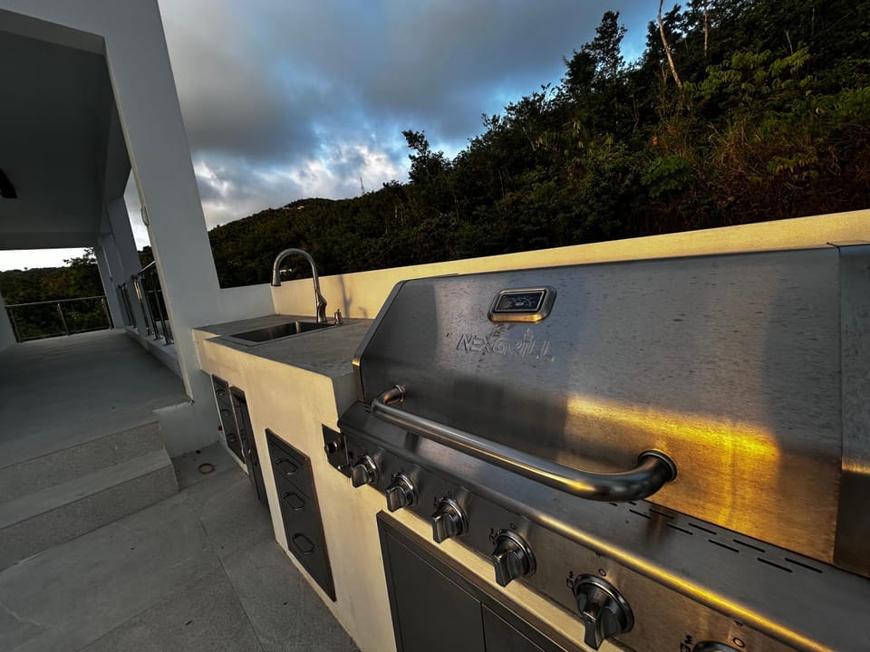 BBQ facilities, Kitchen or kitchenette