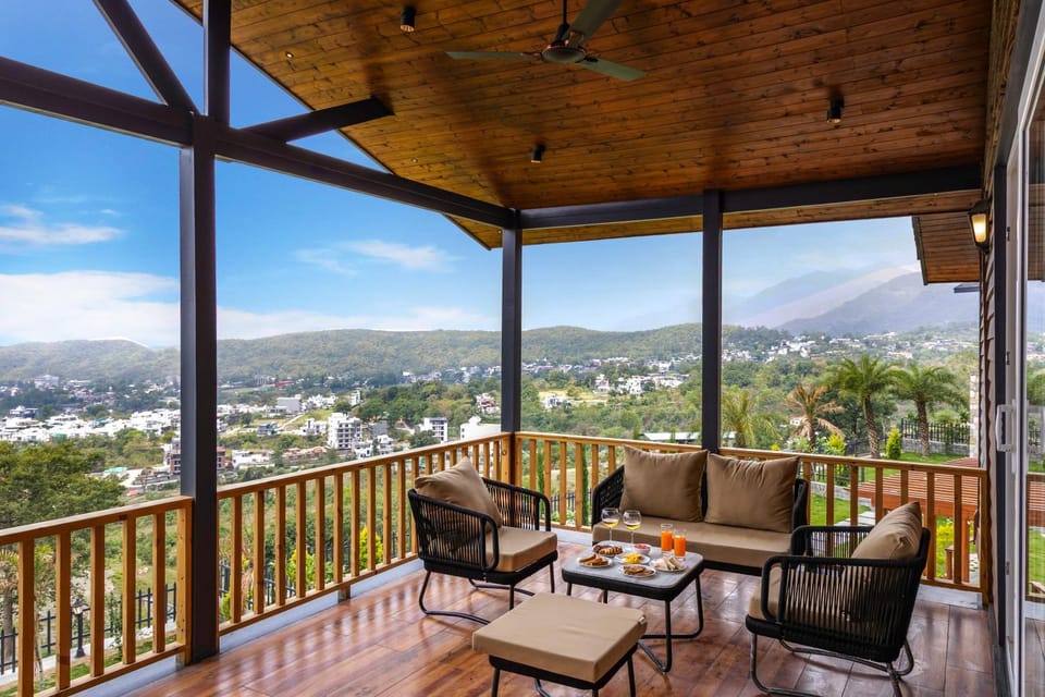 Patio, Day, Natural landscape, View (from property/room), Balcony/Terrace, Living room, Seating area, Mountain view