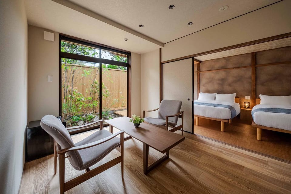 Bed, Living room, Photo of the whole room, Bedroom
