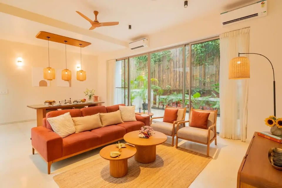 Living room, Seating area