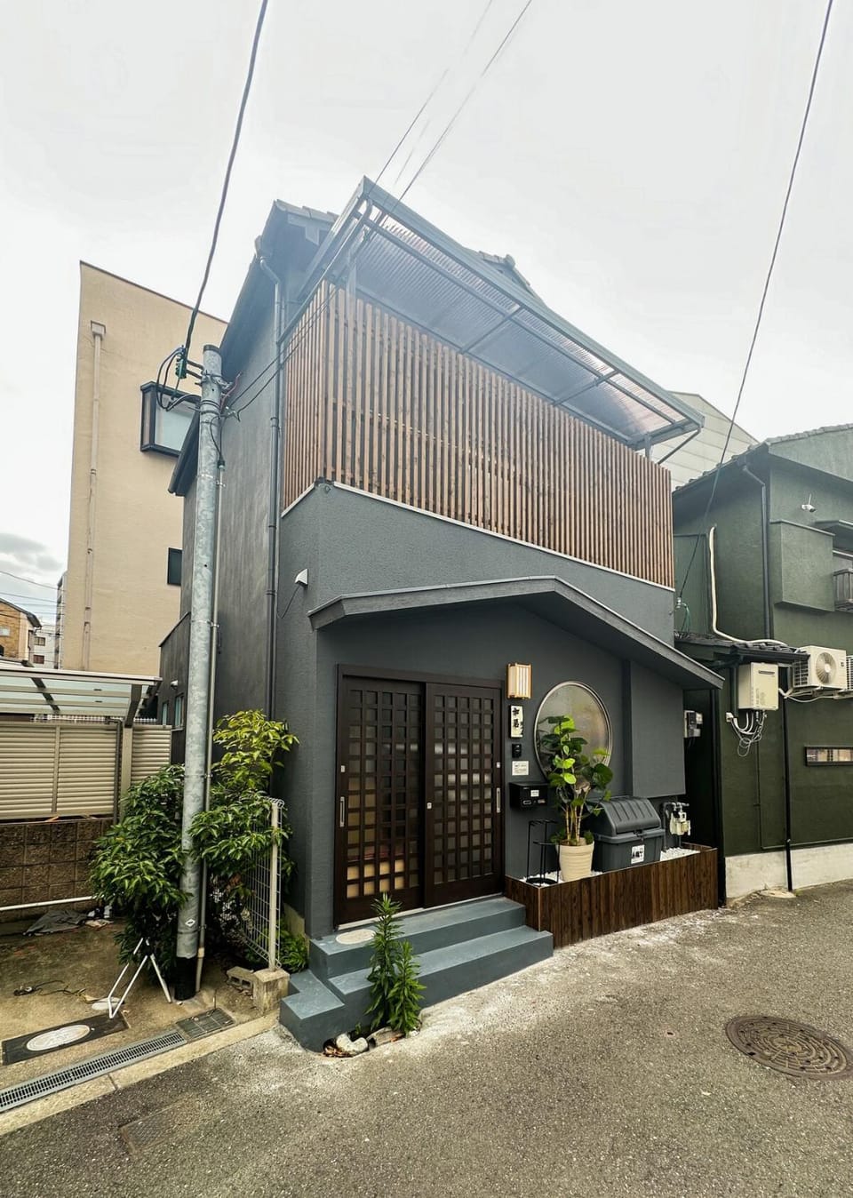 和居 梵の宿 広々とした日本を感じるお部屋で大阪を満喫できる宿 House in Osaka