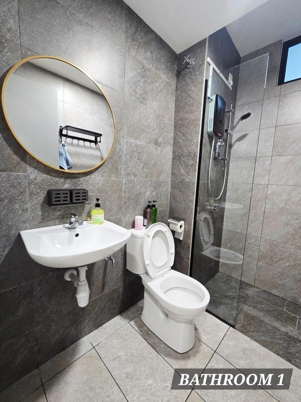 Shower, Toilet, Bathroom