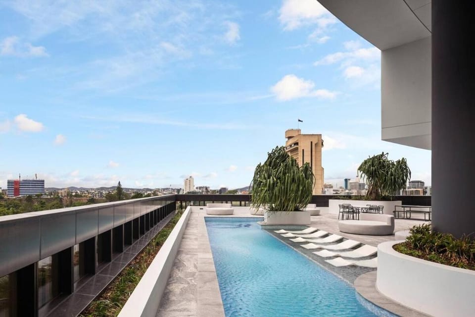 New Luxe 2BR Queens Wharf Apt Apartment in Brisbane City
