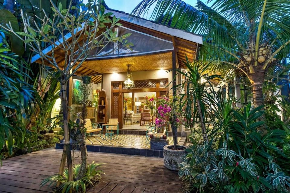 Property building, Patio, Garden