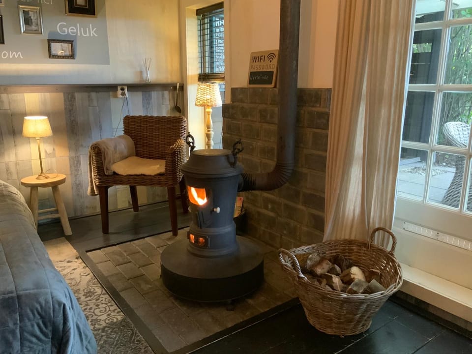 B&B de Tuinfluiter Bed and Breakfast in Overijssel (province)