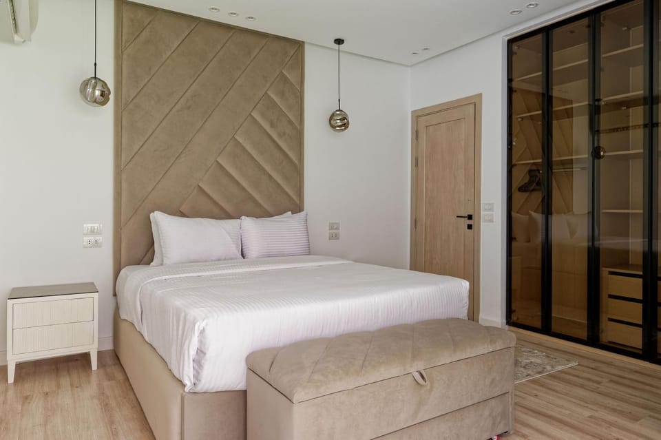 Bed, Photo of the whole room, Bedroom, wardrobe
