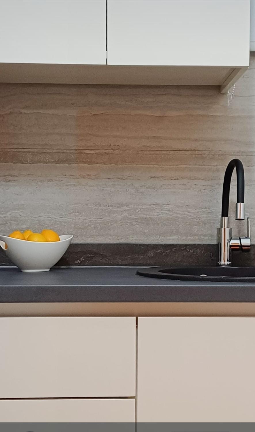 Kitchen or kitchenette, kitchen, kitchen