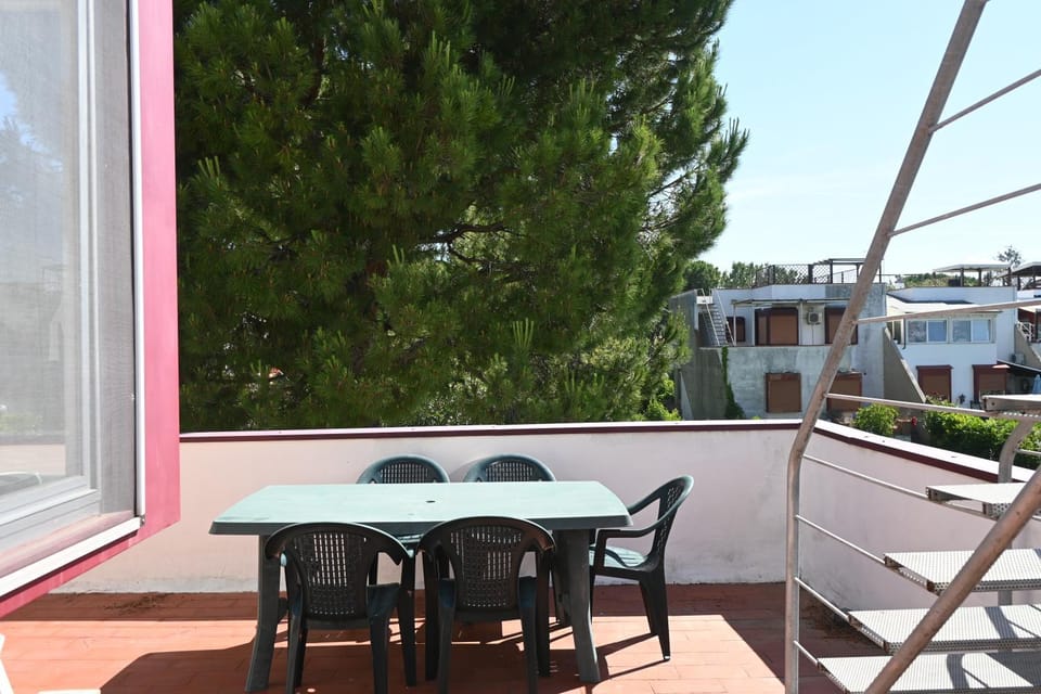 N302 - Numana, trilocale con terrazza in residence con piscina Apartment in Marche