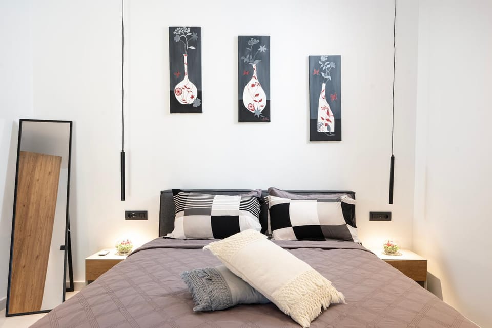 Horse Farm House - 5 Min to the Beach Apartment in Marmari