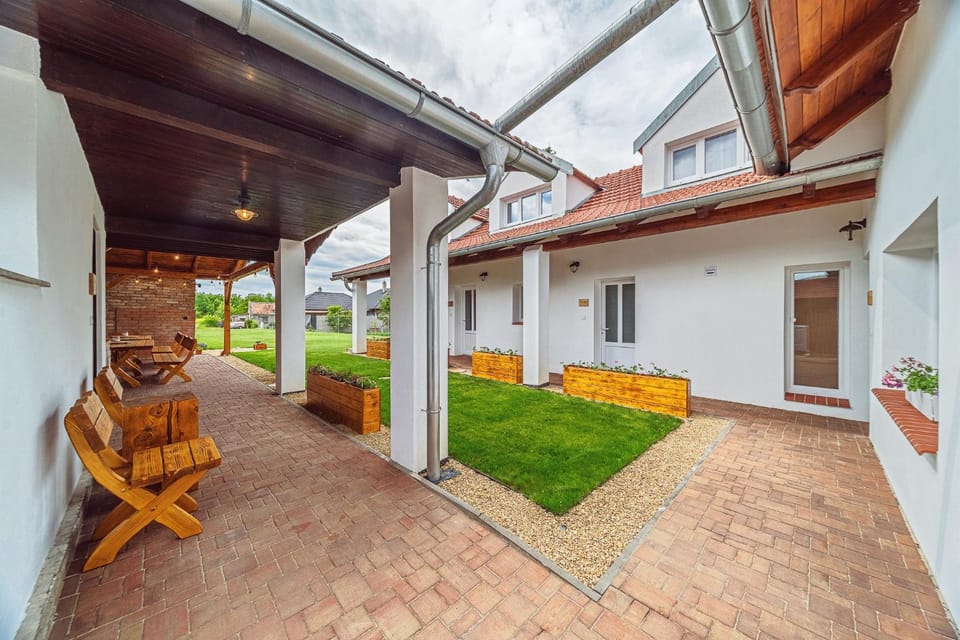 Property building, Garden, Seating area, Garden view