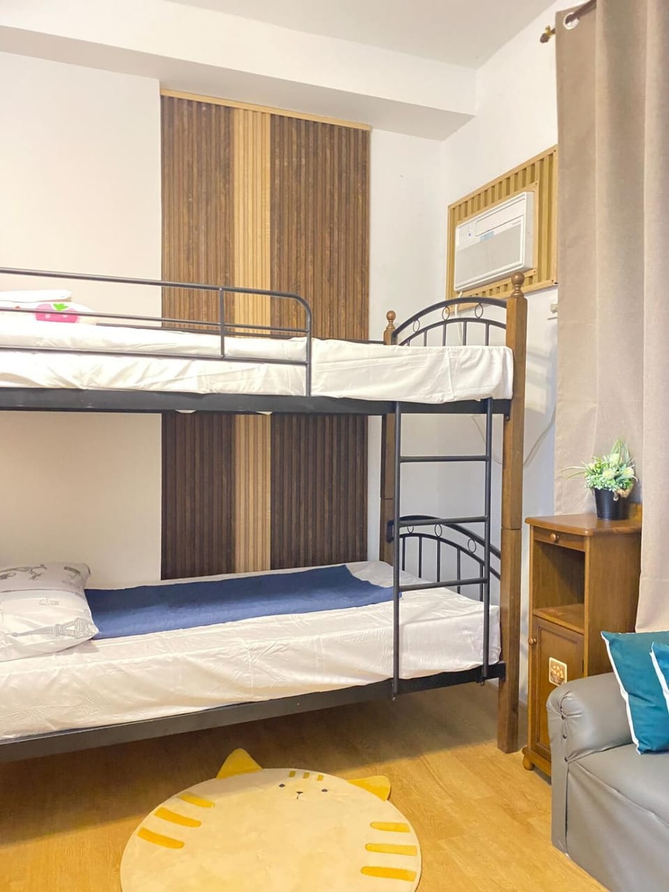 Bed, Photo of the whole room, Bedroom, bunk bed, wardrobe