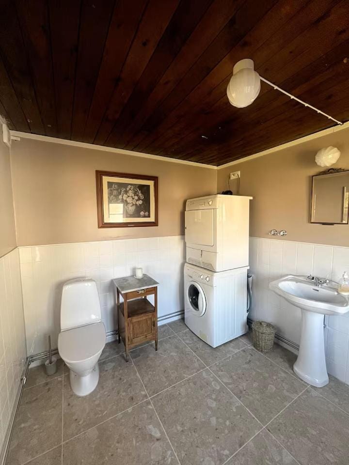 Toilet, Bathroom