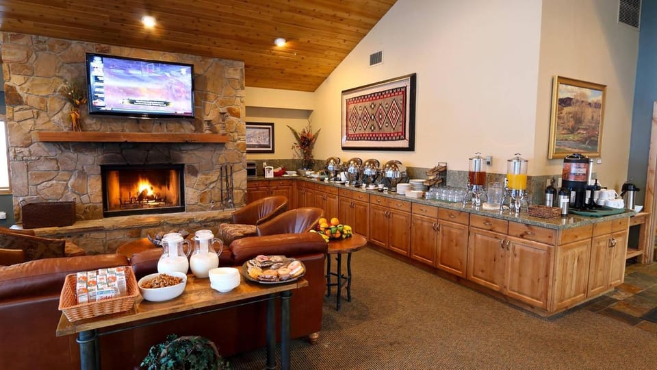 Trail's End Lodge At Deer Valley Resort - One Bedroom Residence With Spa #204 Apartment in Park City
