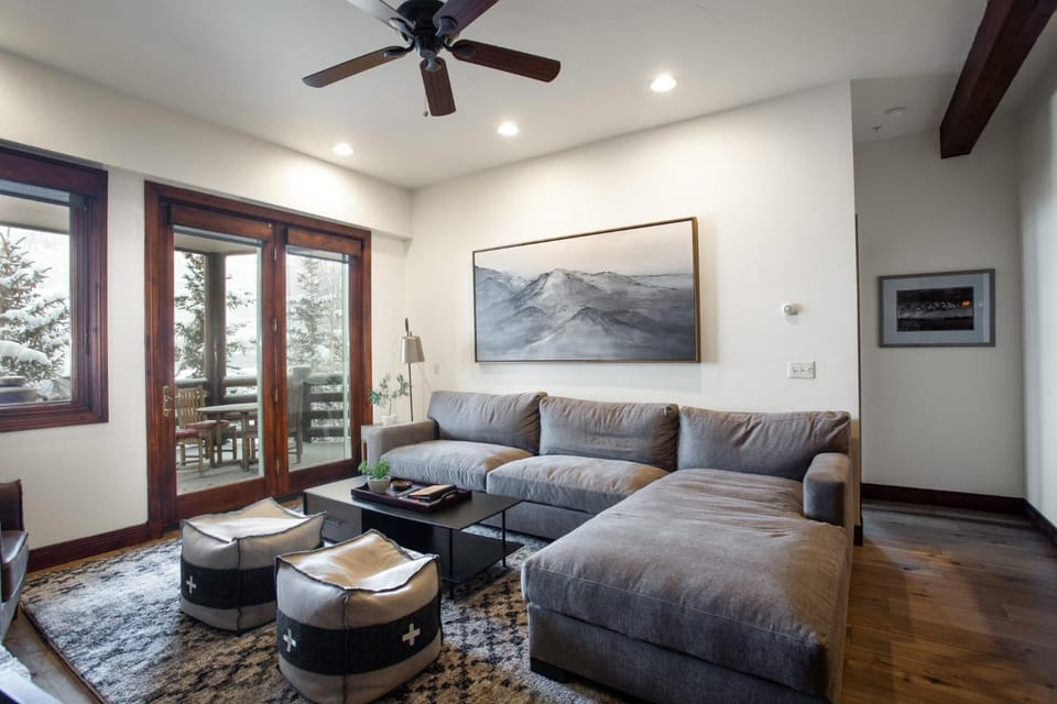 Trail's End Lodge At Deer Valley Resort - Two Bedroom Residence With Spa #403 Apartment in Park City
