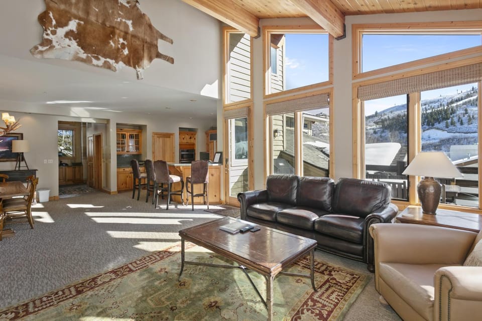 Trail's End Lodge at Deer Valley Resort - Four Bedroom Residence with Spa #18 Apartment in Park City
