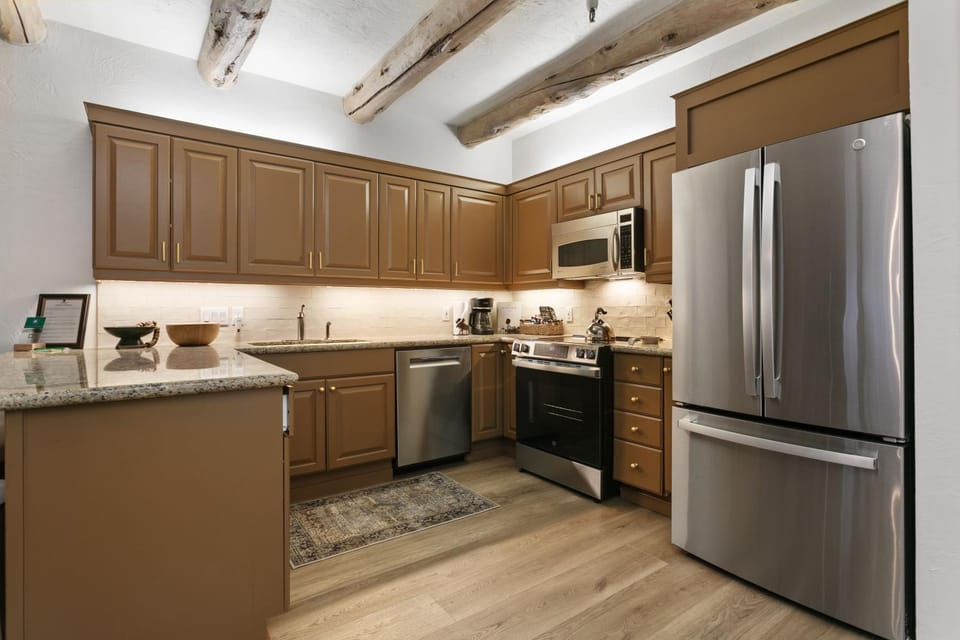 Pine Inn At Trail's End Lodge - Two Bedroom Residence With Spa #7 Apartment in Park City