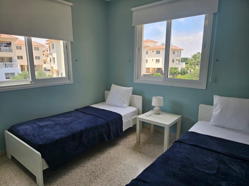 Kapparis - Blue and aqua Apartment in Paralimni