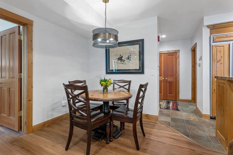 Trail's End Lodge At Deer Valley Resort - One Bedroom Residence With Spa #104 Apartment in Park City