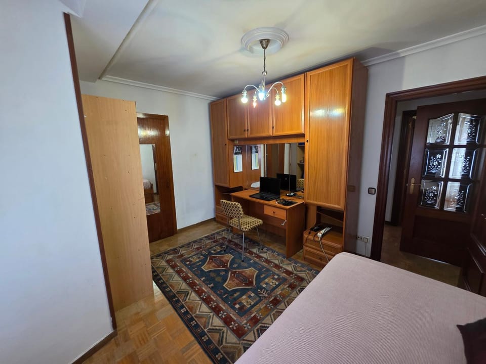 Bed, Photo of the whole room, Seating area, Bedroom, wardrobe