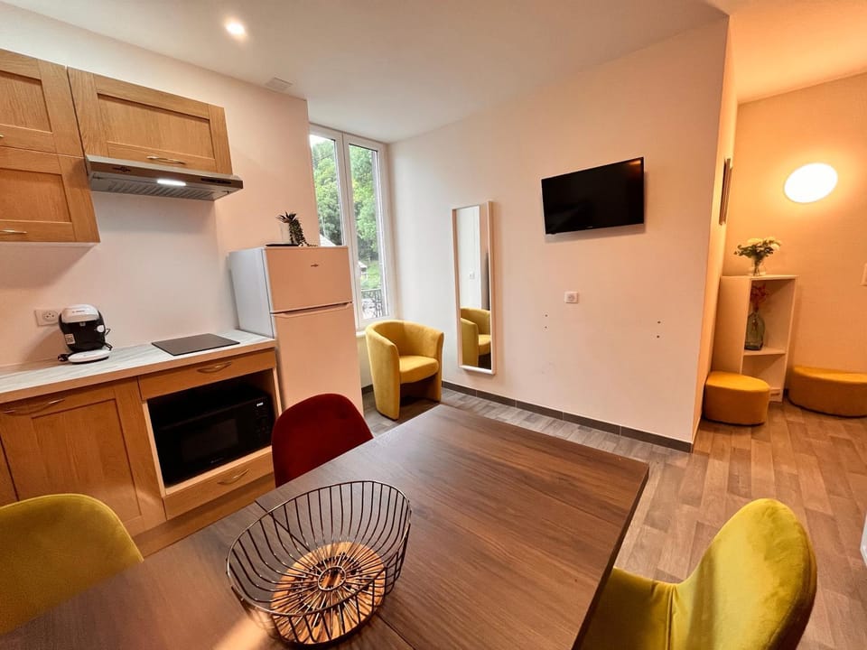 TV and multimedia, Kitchen or kitchenette, oven