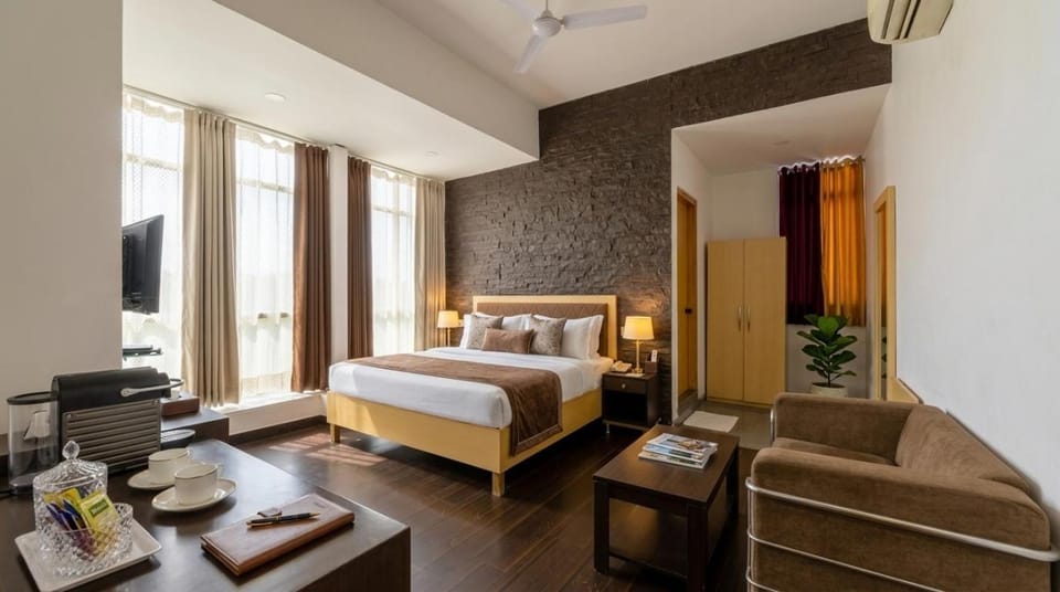 Bed, Photo of the whole room, Bedroom